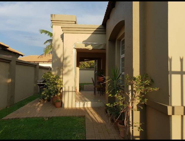 3 BEDROOM HOUSE SOLD IN MAGALIESKRUIN